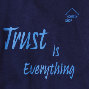 teaser_trust_blue-DSC00297